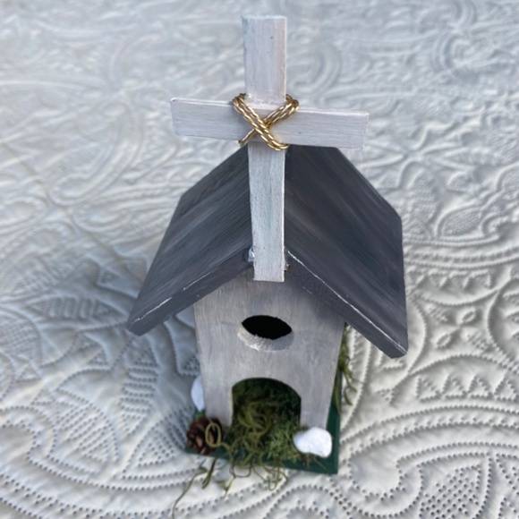 Small Rustic BirdHouse Chapel/Church Decor - Picture 3 of 7